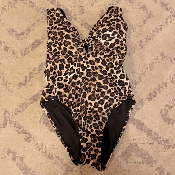 Time and Tru Other - Cheetah print one piece swimsuit